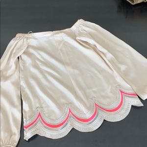 Lilly Pulitzer Tops - Lilly Pulitzer off the shoulder blouse size XXS Lilly Pulitzer Tops - Lilly Pulitzer off the shoulder blouse size XXS